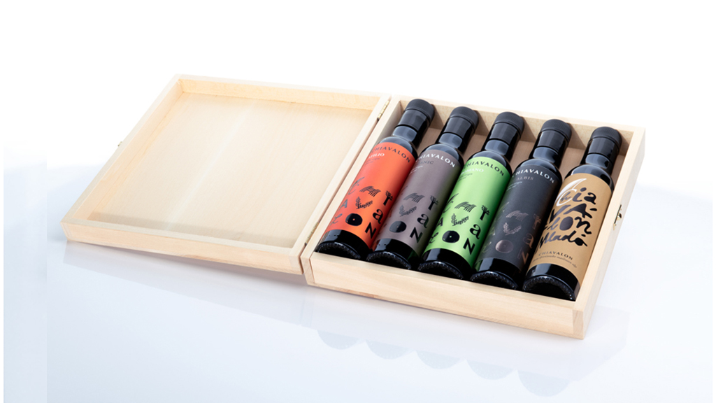 "Middle wooden box" Chiavalon