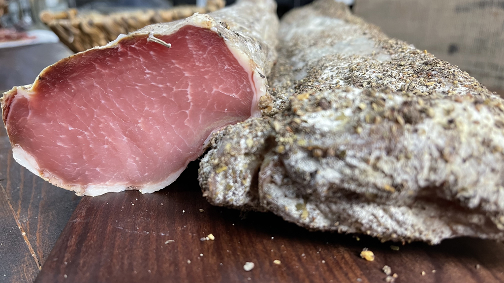 Sliced ombolo (dried pork loin), vacuum, Sanvincenti